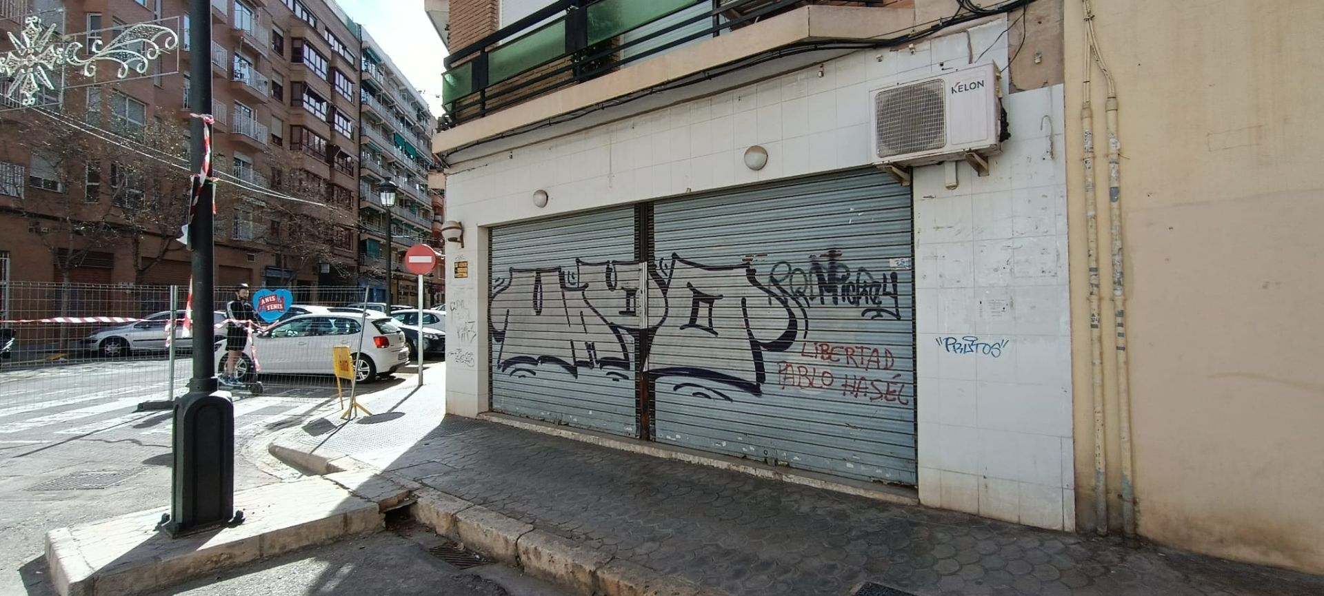 Local comercial en Valencia, Extramurs, venta